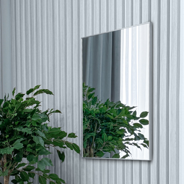 Настенное зеркало PLAZA